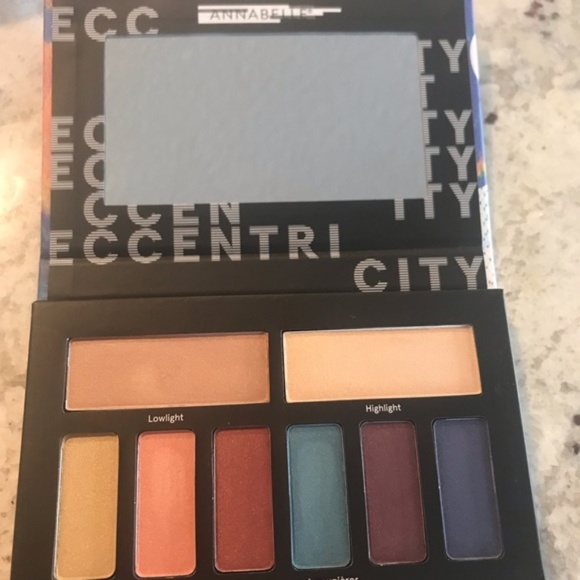 Annabelle Eccentricity eye & face palette - Picture 3 of 6